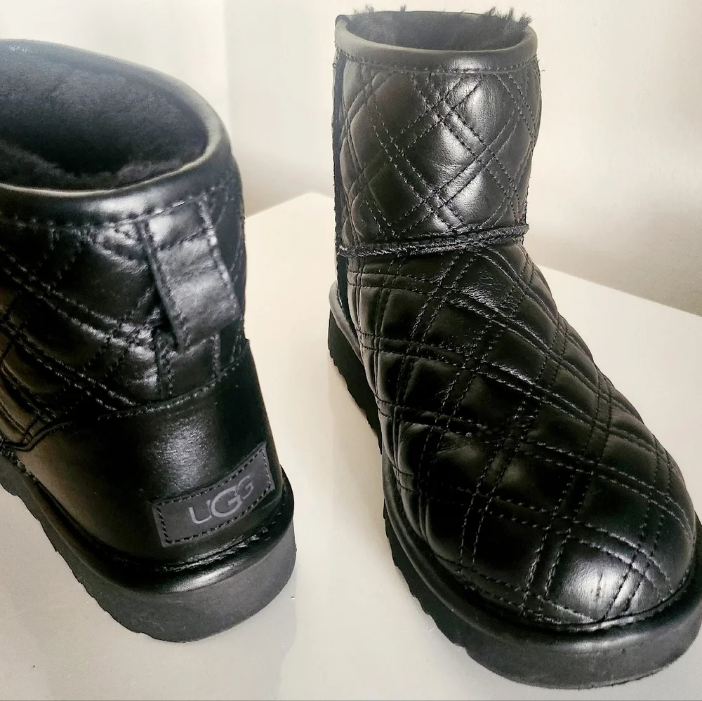 UGG Black Leather Quilted Ankle Boots Slip-On Size 6 - Picture 7 of 9